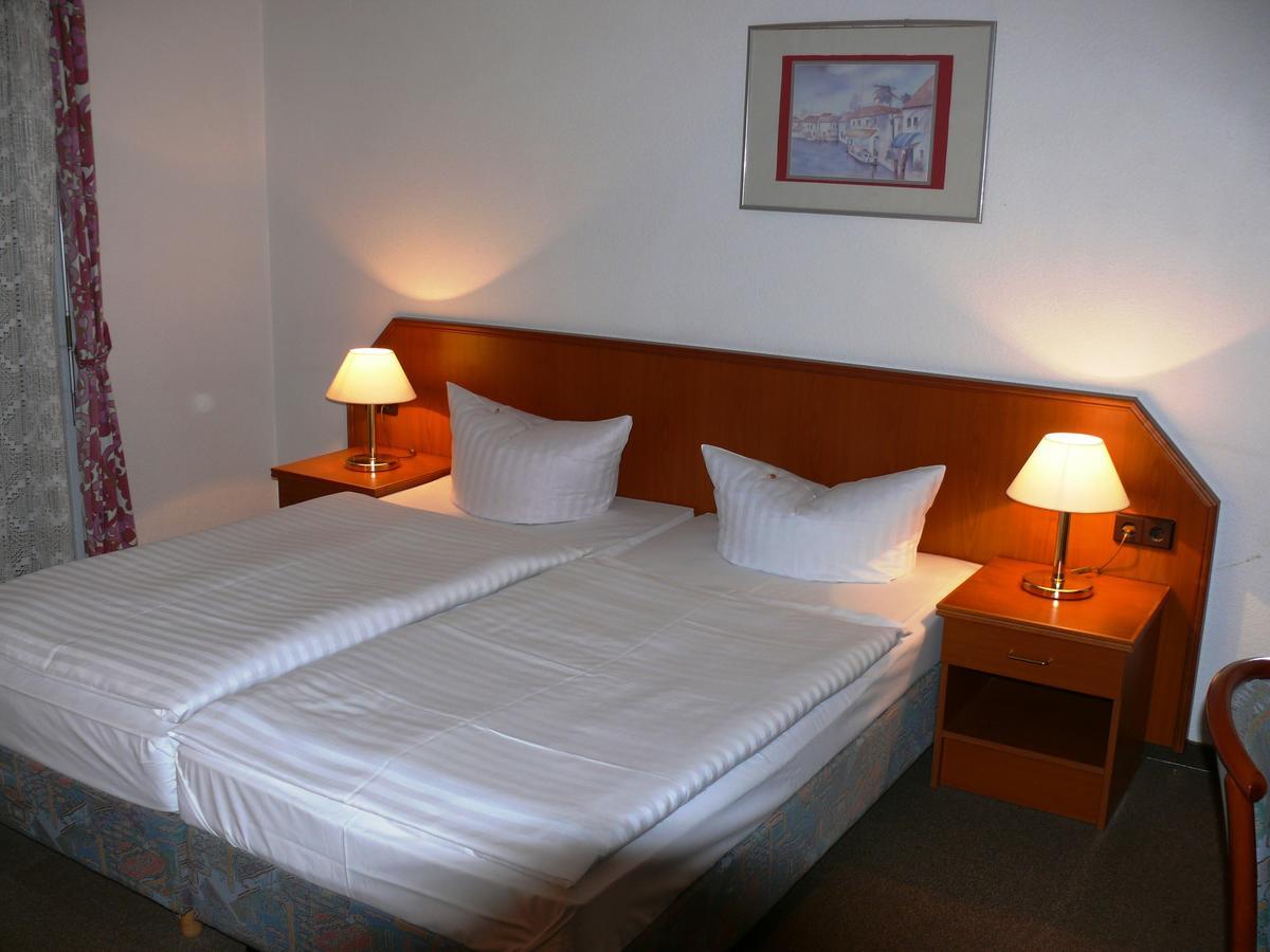 Hotel Neetzer Hof Chambre photo